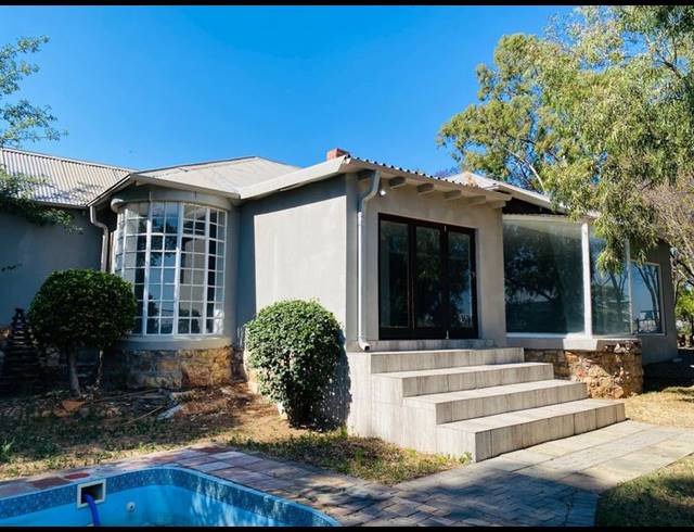 3 BEDROOM PROPERTY TO RENT IN KENSINGTON